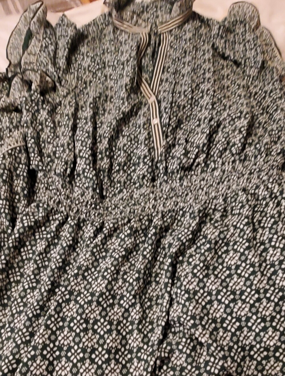 Max Studio Green Printed Maxi Dress with Short Sleeves - Picture 6 of 7
